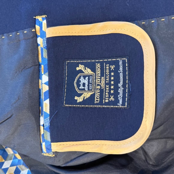 Lord and Jefferson Jacket - Picture 2 of 3